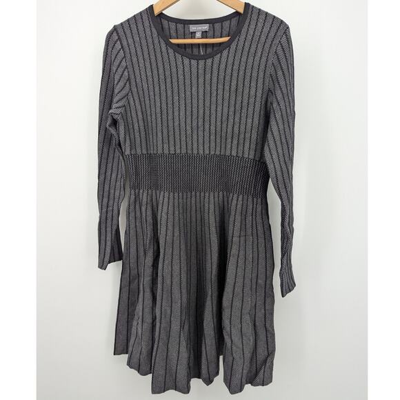 NWT The Limited Black & Gray Fit and Flare Dress Women's Size Medium Long Sleeve - Picture 2 of 5